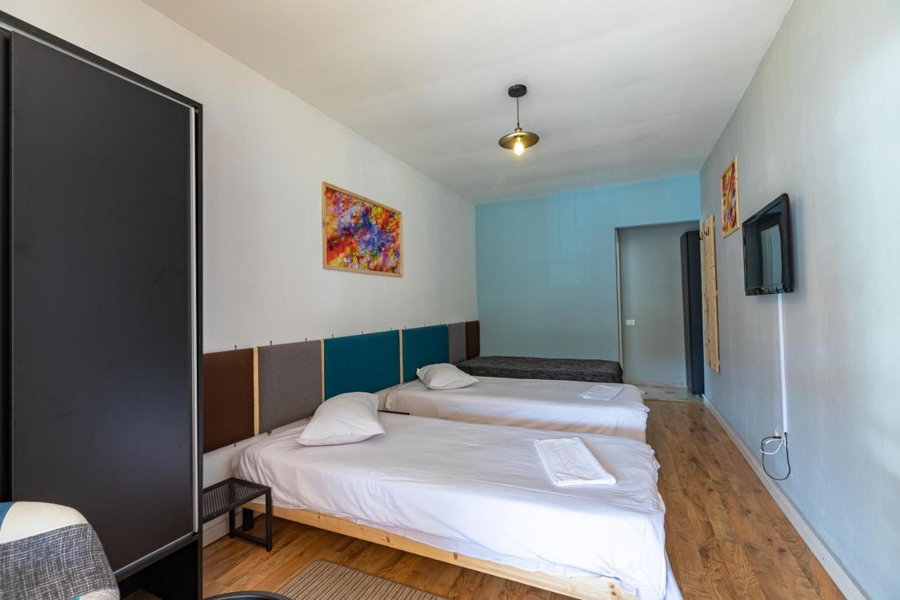 Ezio House Hotel Timisu de Jos Buitenkant foto