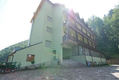 Ezio House Hotel Timisu de Jos Buitenkant foto